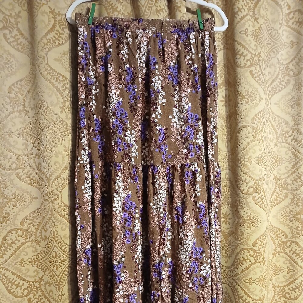Size Large floral skirt